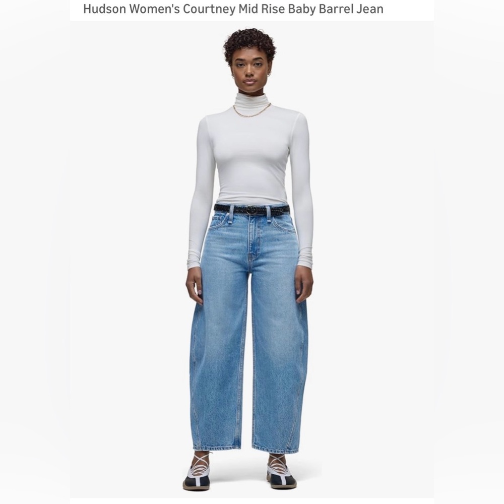 Hudson women’s Courtney mid rise baby barrel Jean size 24 NWT!
